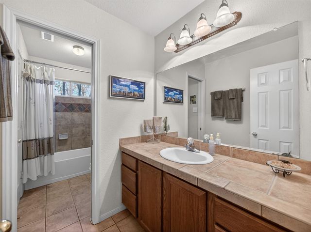 1281 Private Road 7037, Lexington, TX 78947