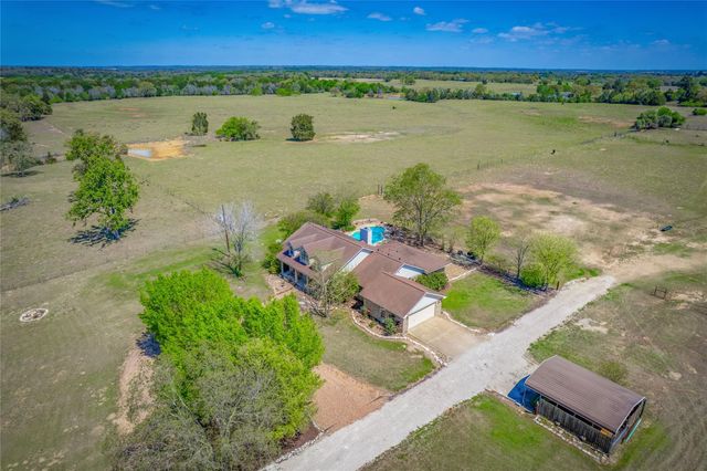 1281 Private Road 7037, Lexington, TX 78947