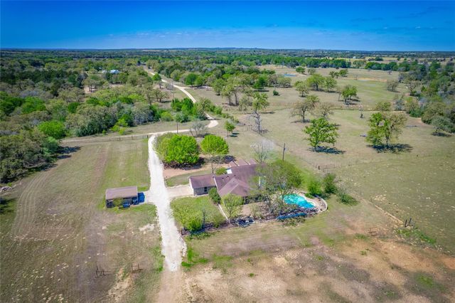1281 Private Road 7037, Lexington, TX 78947