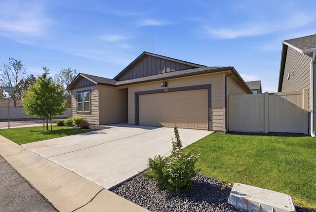 5914 W Georgetown Ln, Spokane, WA 99208