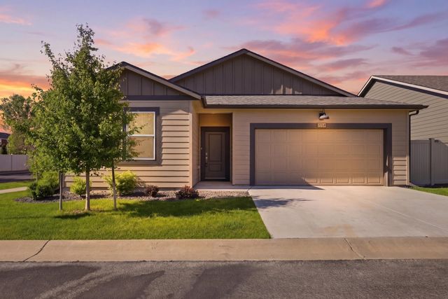 5914 W Georgetown Ln, Spokane, WA 99208