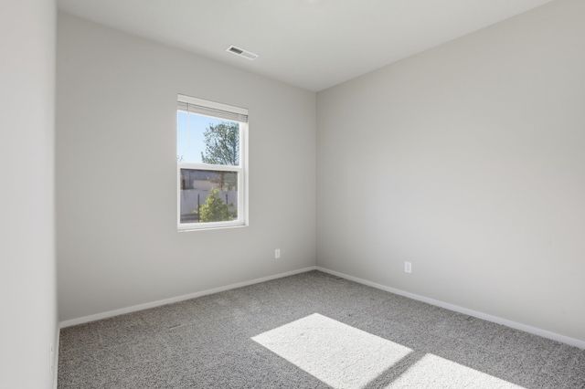 5914 W Georgetown Ln, Spokane, WA 99208