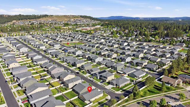 5914 W Georgetown Ln, Spokane, WA 99208