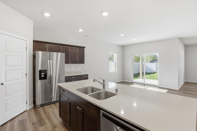 5914 W Georgetown Ln, Spokane, WA 99208