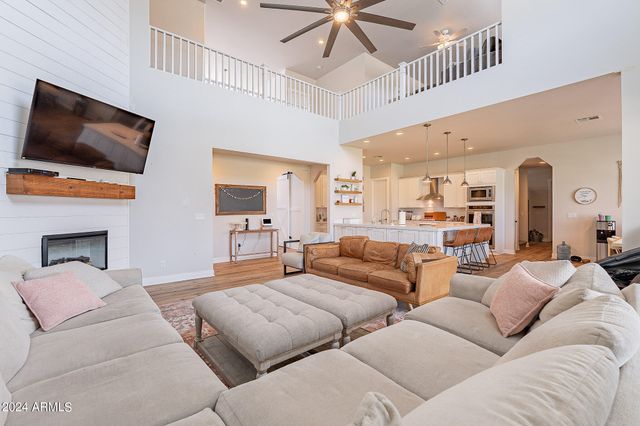 15908 E VAUGHN Avenue, Gilbert, AZ 85234