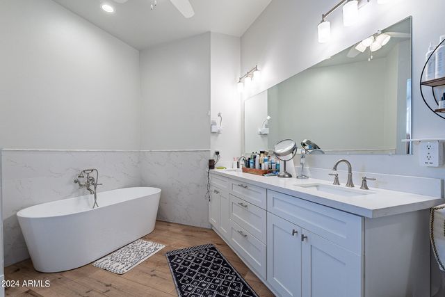 15908 E VAUGHN Avenue, Gilbert, AZ 85234