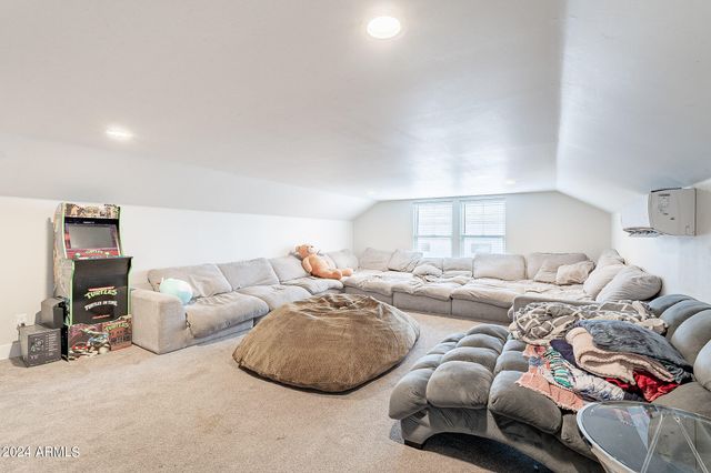 15908 E VAUGHN Avenue, Gilbert, AZ 85234