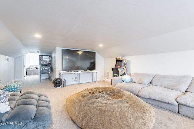 15908 E VAUGHN Avenue, Gilbert, AZ 85234