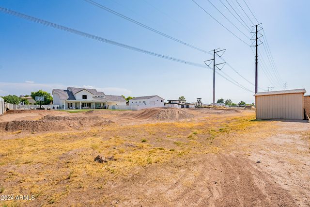 15908 E VAUGHN Avenue, Gilbert, AZ 85234