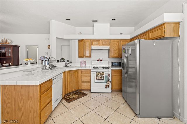 8747 Martinique Bay Lane, Las Vegas, NV 89147
