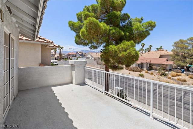 8747 Martinique Bay Lane, Las Vegas, NV 89147