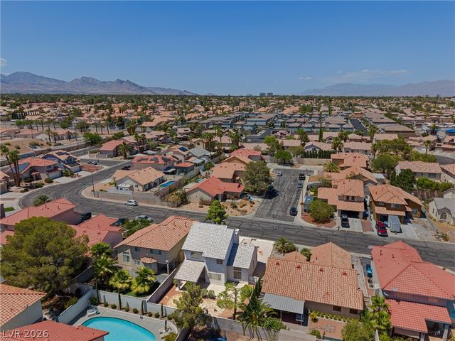 8747 Martinique Bay Lane, Las Vegas, NV 89147