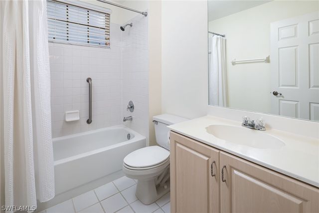 7049 Barrington CIR 101, Naples, FL 34108