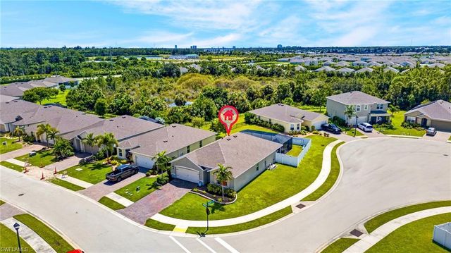 3172 Estancia LN, Cape Coral, FL 33909