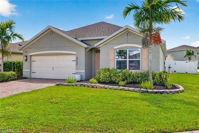 3172 Estancia LN, Cape Coral, FL 33909