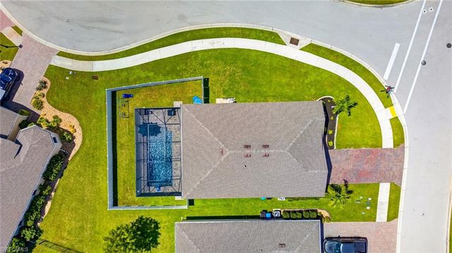 3172 Estancia LN, Cape Coral, FL 33909