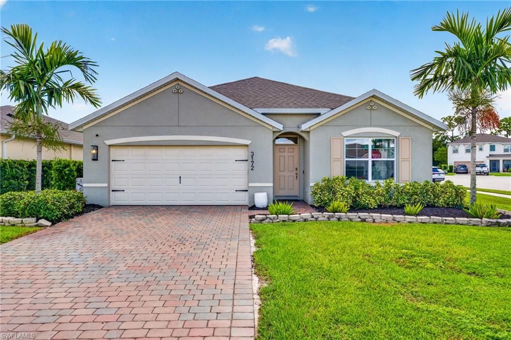 3172 Estancia LN, Cape Coral, FL 33909