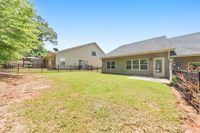 4514 Grenadine Circle, Acworth, GA 30101