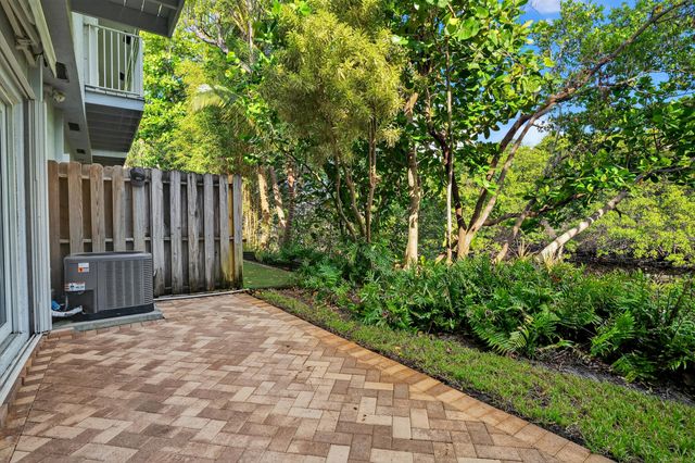 1777 NE 4th Avenue B3, Fort Lauderdale, FL 33305