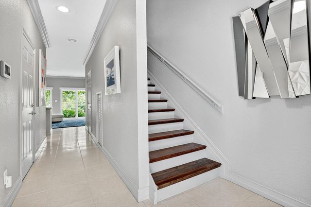 1777 NE 4th Avenue B3, Fort Lauderdale, FL 33305