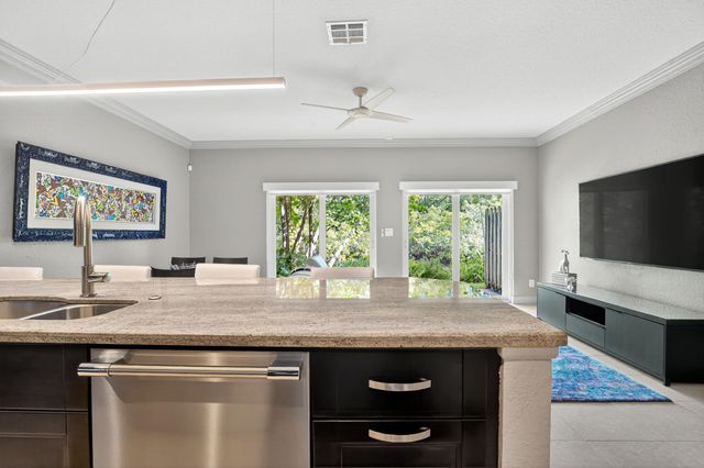 1777 NE 4th Avenue B3, Fort Lauderdale, FL 33305