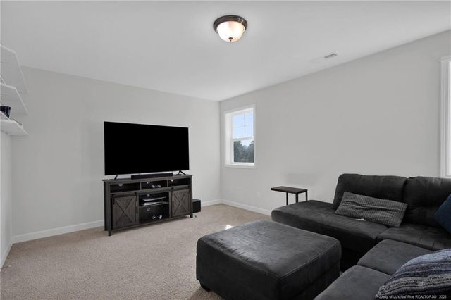 3850 Standardbred Drive, Hope Mills, NC 28348