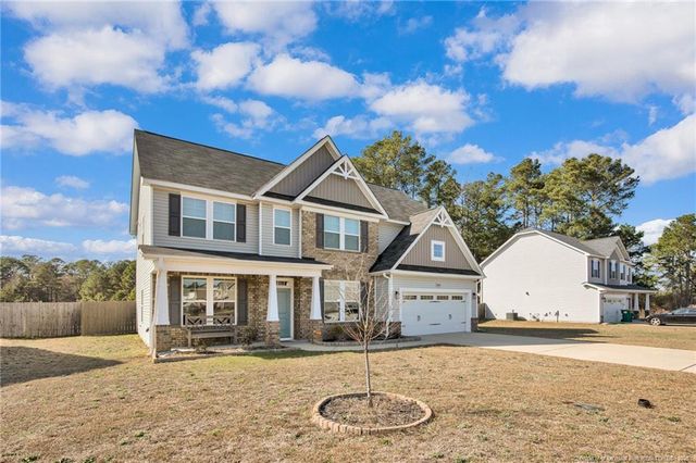 3850 Standardbred Drive, Hope Mills, NC 28348