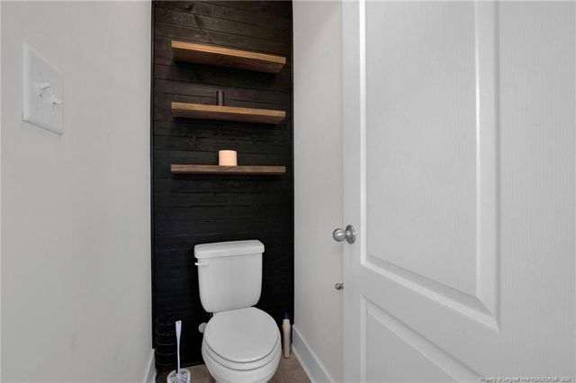 3850 Standardbred Drive, Hope Mills, NC 28348