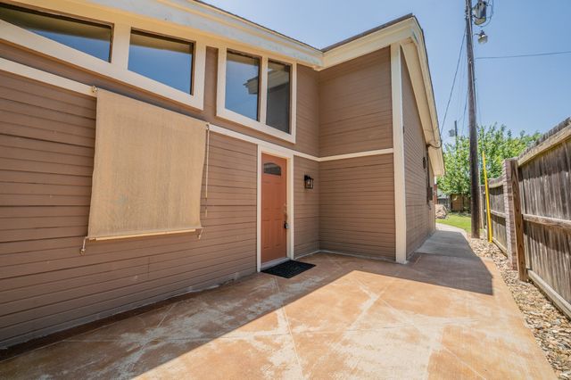 1200 Melony Drive B, Sulphur Springs, TX 75482