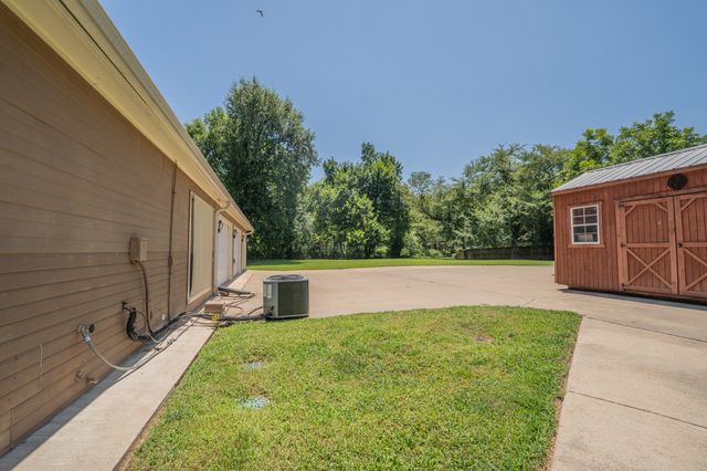 1200 Melony Drive B, Sulphur Springs, TX 75482