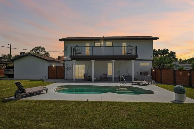 5201 HUNTINGTON STREET NE, St Petersburg, FL 33703