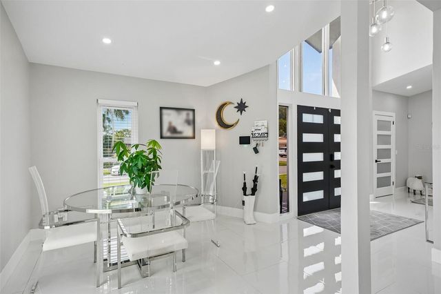 5201 HUNTINGTON STREET NE, St Petersburg, FL 33703