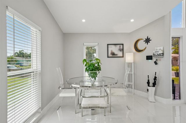 5201 HUNTINGTON STREET NE, St Petersburg, FL 33703