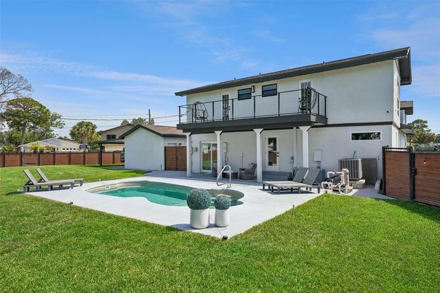 5201 HUNTINGTON STREET NE, St Petersburg, FL 33703