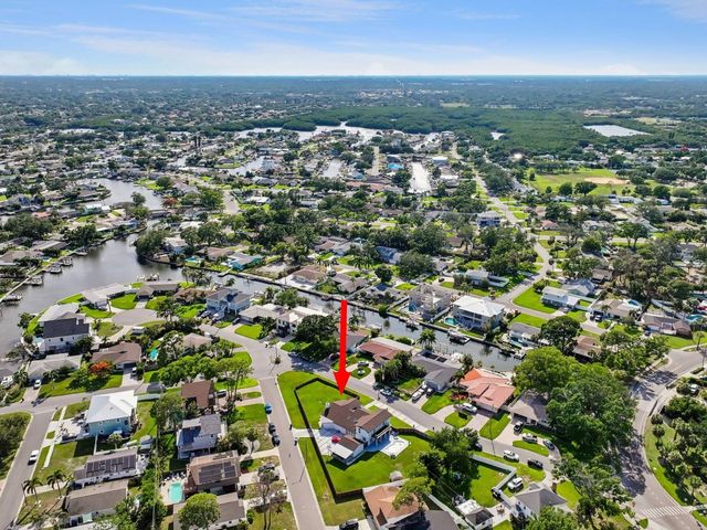 5201 HUNTINGTON STREET NE, St Petersburg, FL 33703