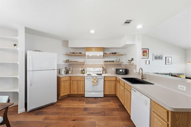 281 Fishermans Bend Drive, Point Blank, TX 77364