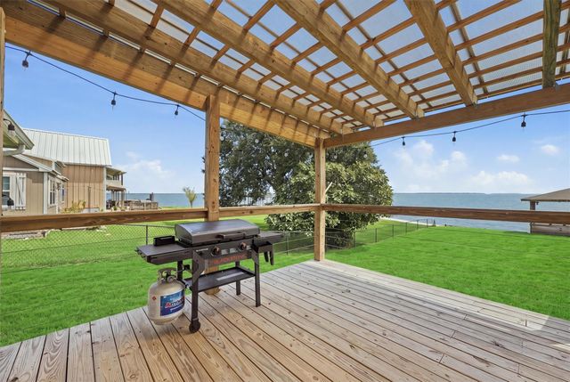281 Fishermans Bend Drive, Point Blank, TX 77364