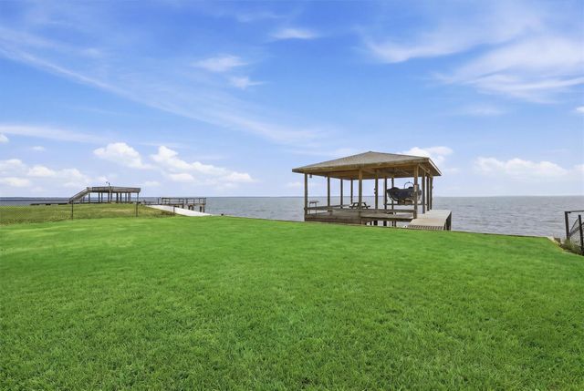 281 Fishermans Bend Drive, Point Blank, TX 77364