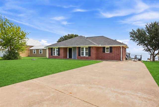 281 Fishermans Bend Drive, Point Blank, TX 77364