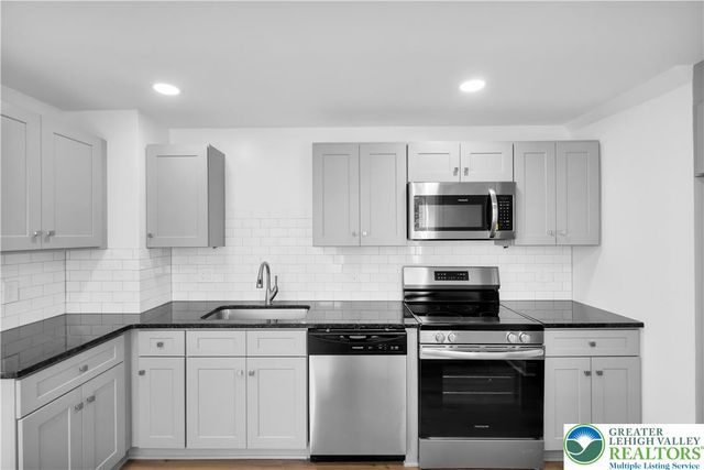 200 North 7th Street, Easton, PA 18042