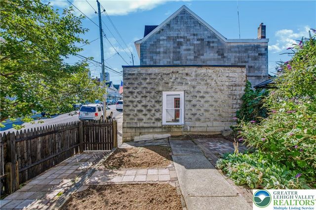 200 North 7th Street, Easton, PA 18042