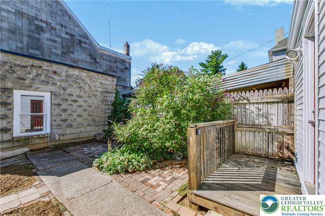 200 North 7th Street, Easton, PA 18042