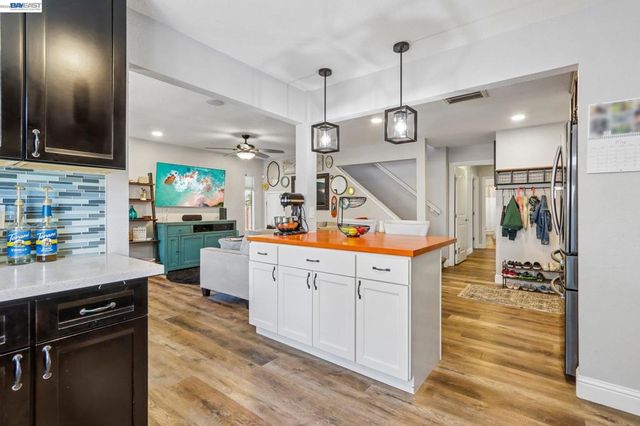 24653 Surrey Way, Hayward, CA 94544