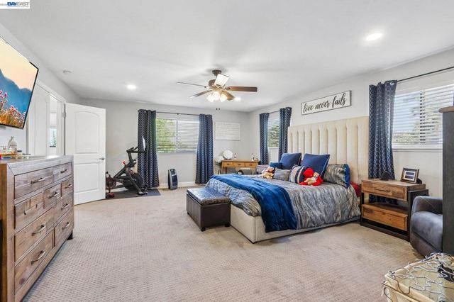 24653 Surrey Way, Hayward, CA 94544