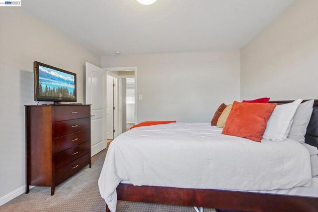 24653 Surrey Way, Hayward, CA 94544