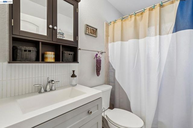 24653 Surrey Way, Hayward, CA 94544