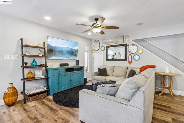 24653 Surrey Way, Hayward, CA 94544