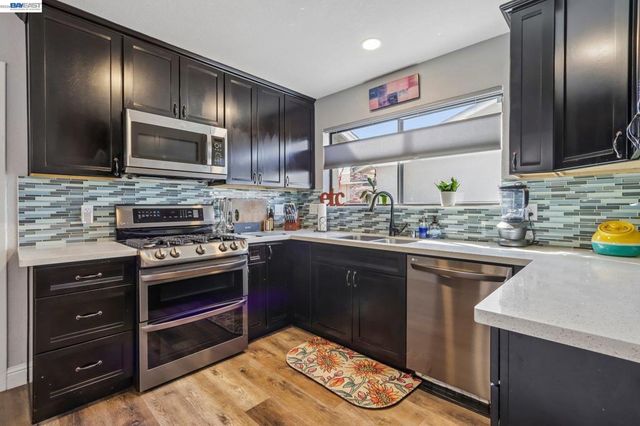 24653 Surrey Way, Hayward, CA 94544