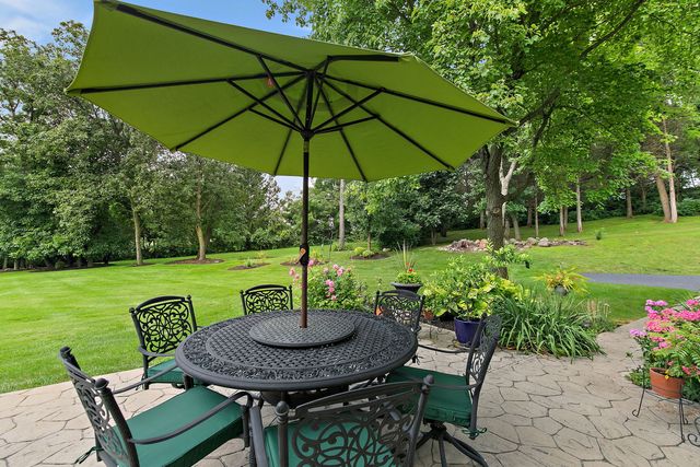 2701 Crystal Way, Crystal Lake, IL 60012