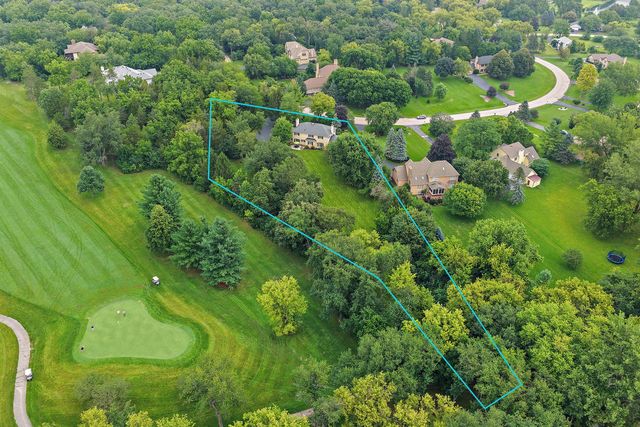 2701 Crystal Way, Crystal Lake, IL 60012